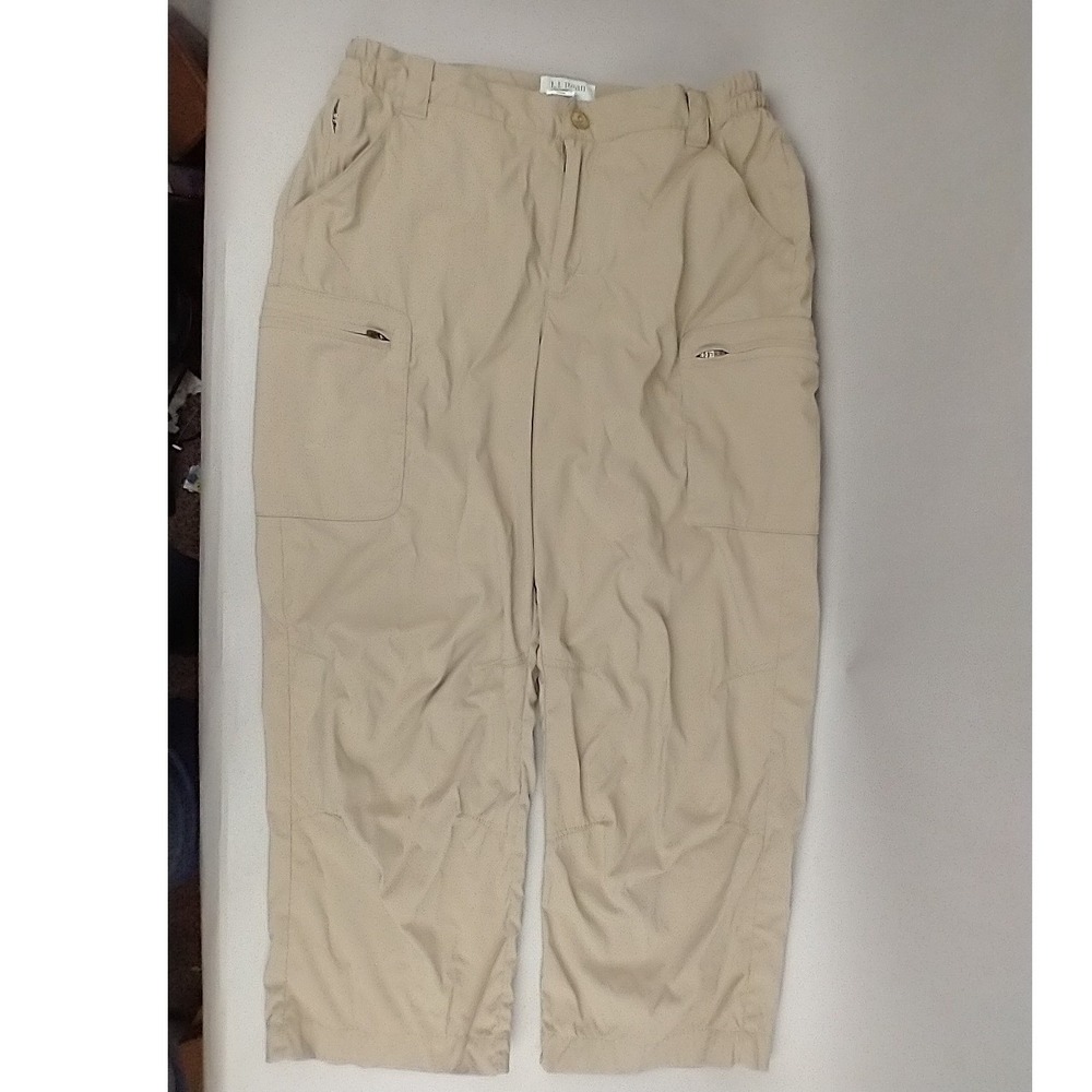 LL Bean is Womens Hiking cropped Pants Tan Khaki Nylon Spandex Cargo S/Reg